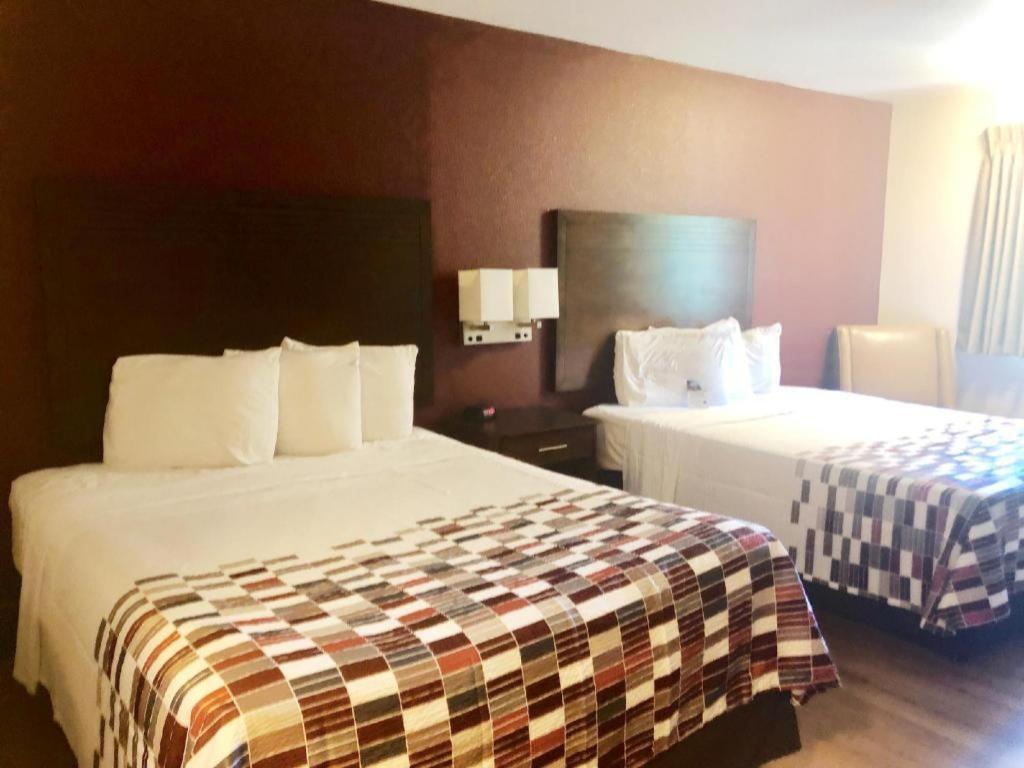 Evergreen & (adults Only) 2* Portland
